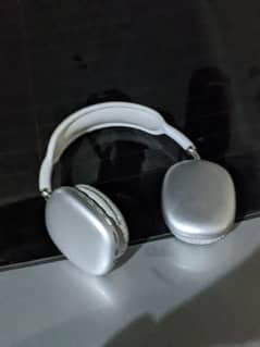 p9 Headphones