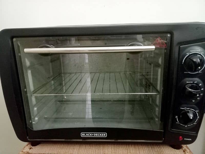 Brand New  Black & Decker Electric Oven 10