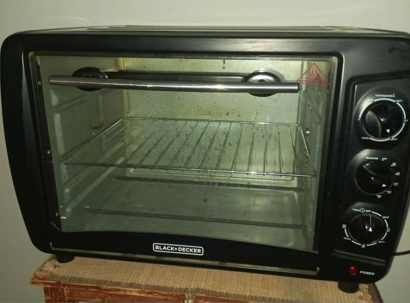 Brand New  Black & Decker Electric Oven 11