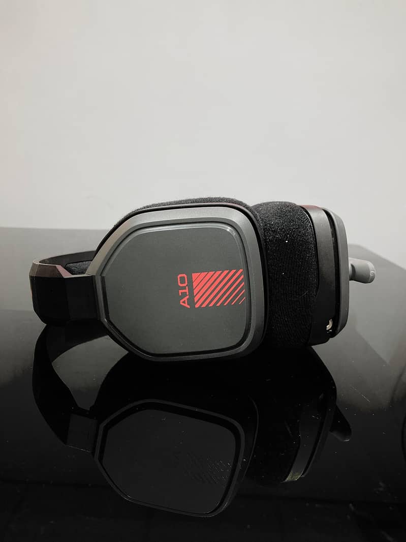 Astro A10 Gaming Headphones 1