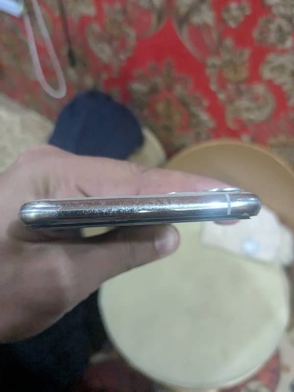 iPhone 11 Pro Max 64gb 5