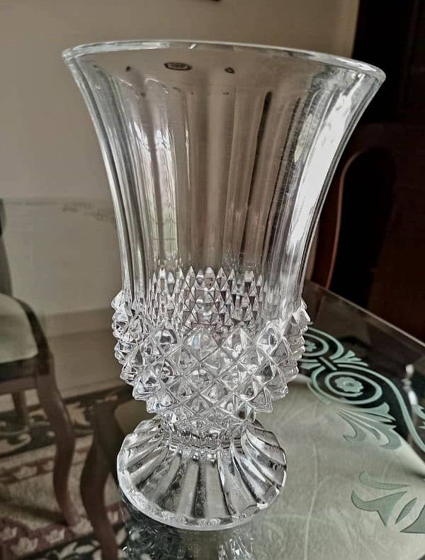 Imported and Very Beautiful  Diamond Cut Crystal Vase 7