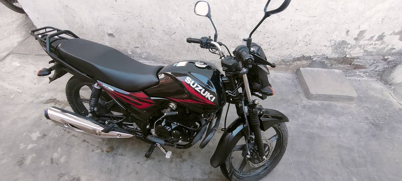 Suzuki GR 150 2024 3