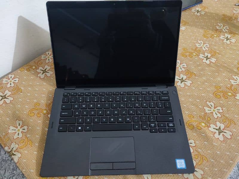 Dell latitude 5300 2 in 1 touch 1