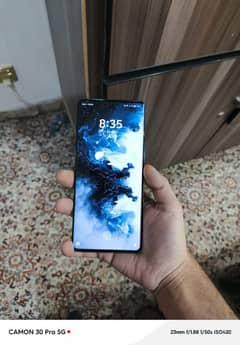 Vivo V30