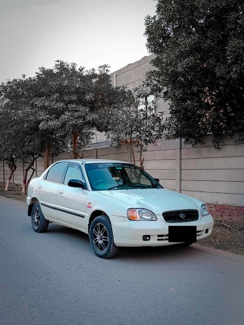 Suzuki Baleno 2005 JXR White Color 1