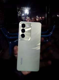 vivo y 100.8+8 256