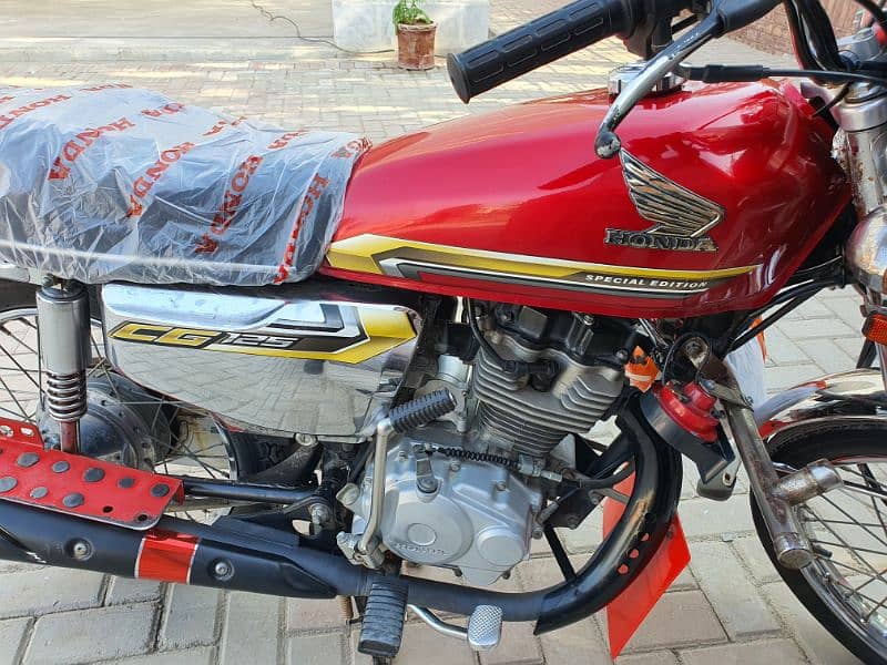 Honda 125 Special Edition Price 1,80,000 16