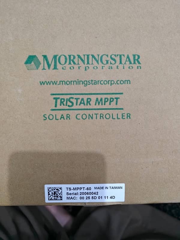 US brand solar charge controller 3