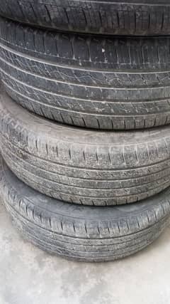 Kia Sportage tires Good Condition