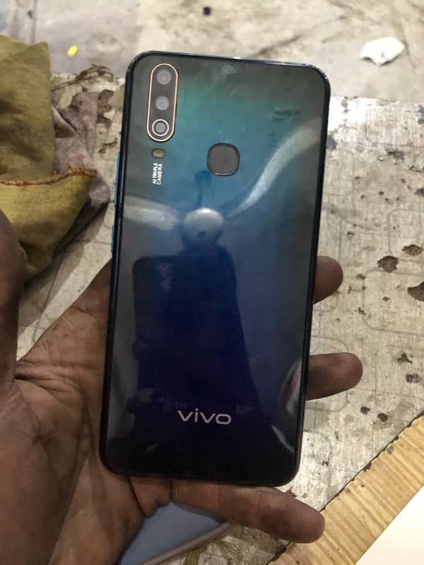 vivo y17 4+2 gb 128 gb 8