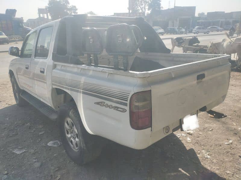 Toyota Hilux 2001 5