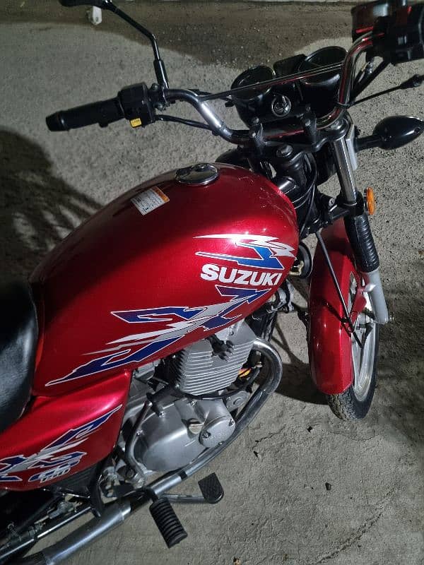 SUZUKI GS 150 SE (2020) 2