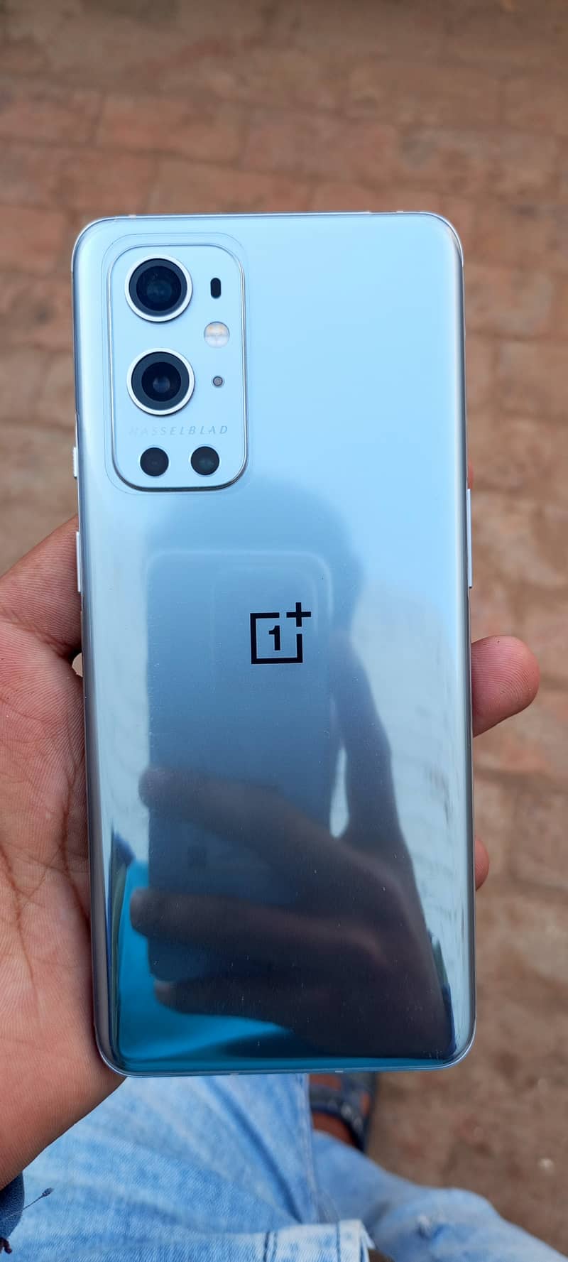 OnePlus 9pro 12/256gb with original charger 0