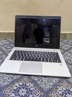 hp elitebook 830 G5 i5/8gen