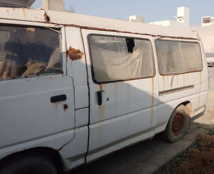 Mitsubishi L300 Van for sale 2