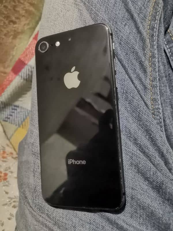 iphone 8. . 64gb 3