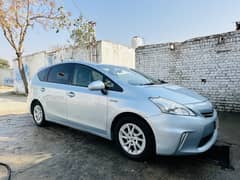 Toyota Prius Alpha 2014 G