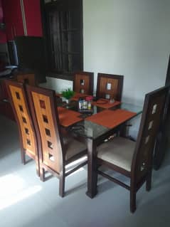 Dining table 6 Chairs