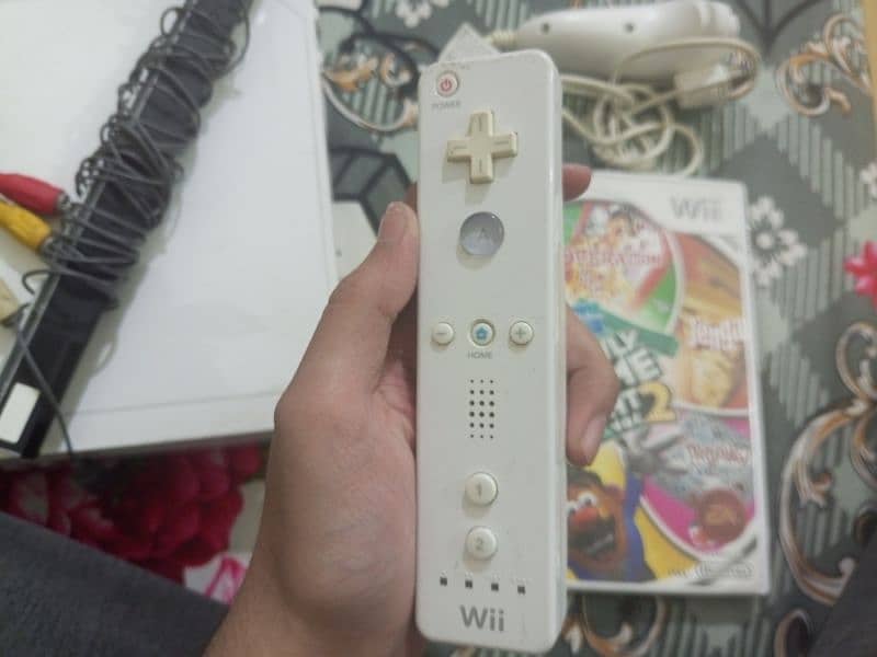 Nintendo Wii with 6 Games 3