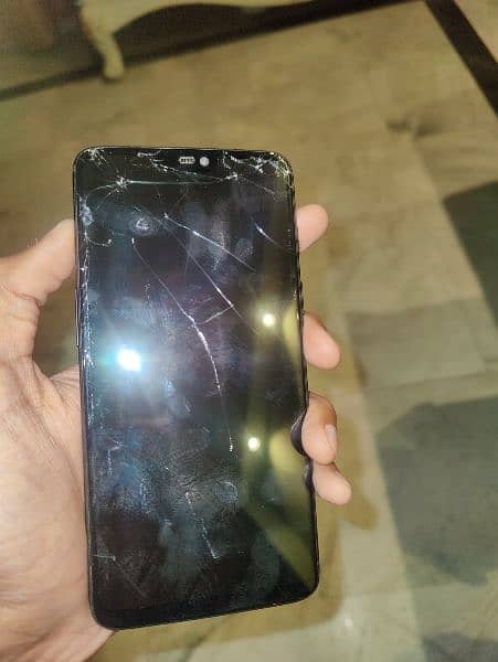 Oneplus 6 6/128 pta appr (glass + back broken) 1