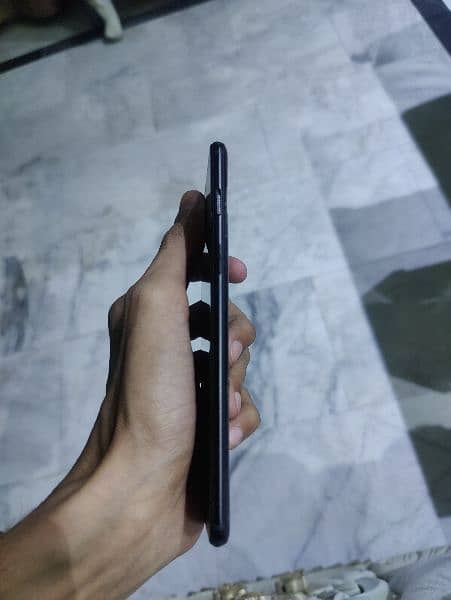 Oneplus 6 6/128 pta appr (glass + back broken) 6