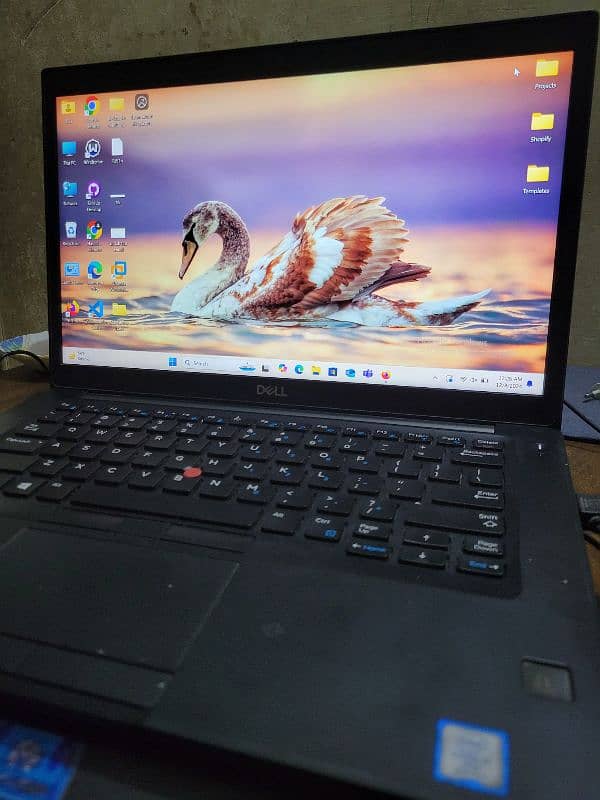 Dell Latitude 7490 0