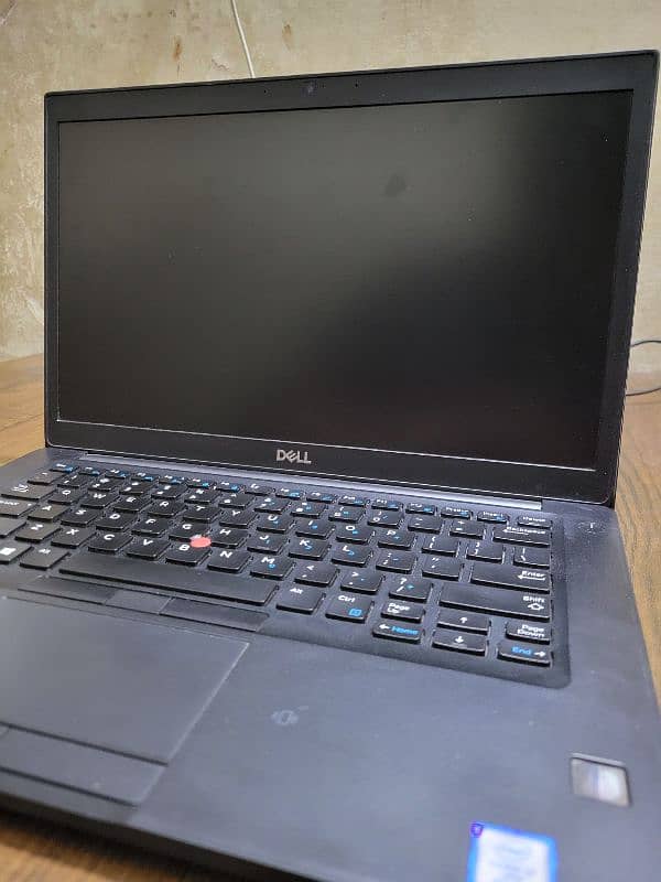 Dell Latitude 7490 1