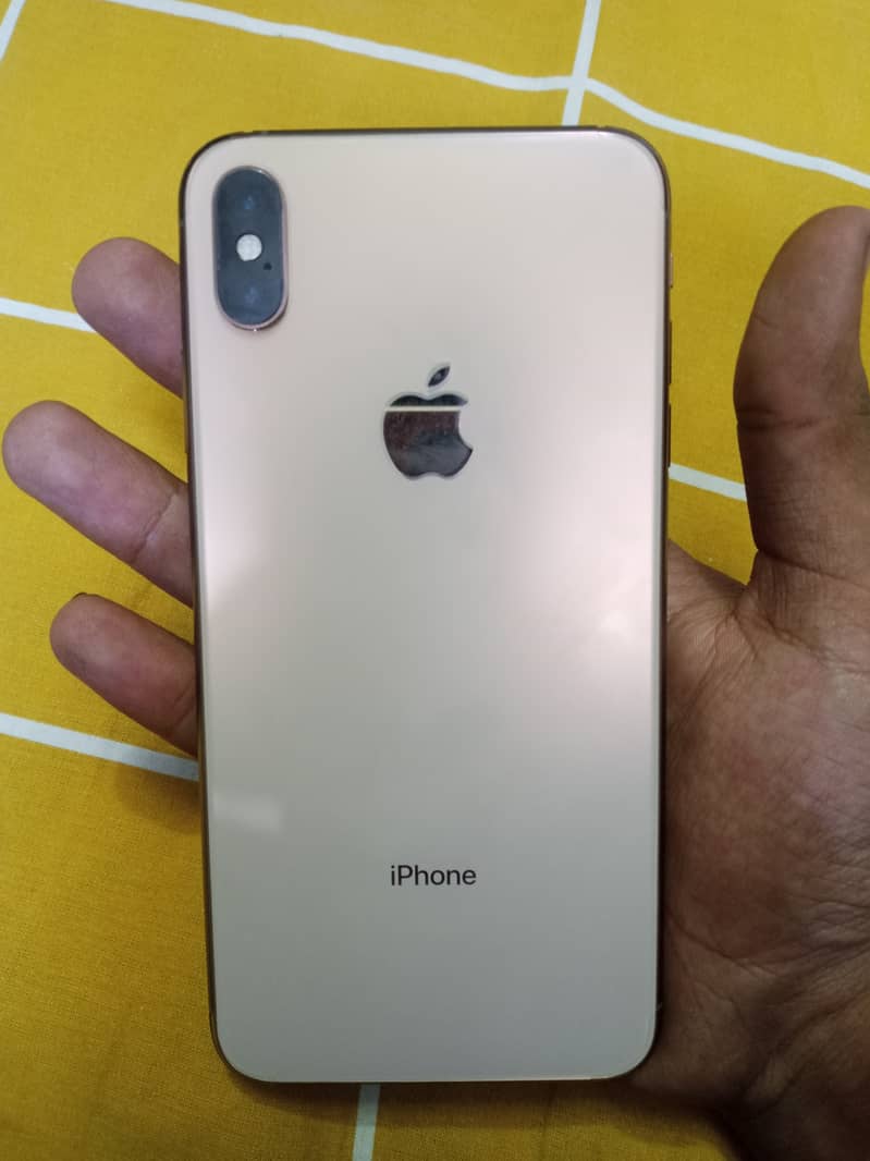 iphone xs max 1