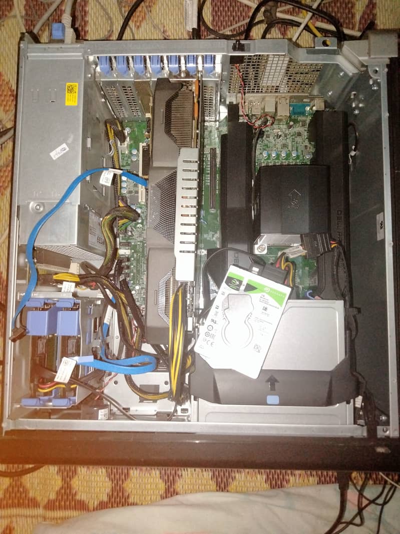 Dell T5810 Xeon E5 2697 V3 Workstation 1