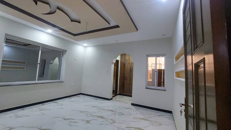 Prime Location House In Arbab Sabz Ali Khan Town Executive Lodges Sized 10 Marla Is Available 31