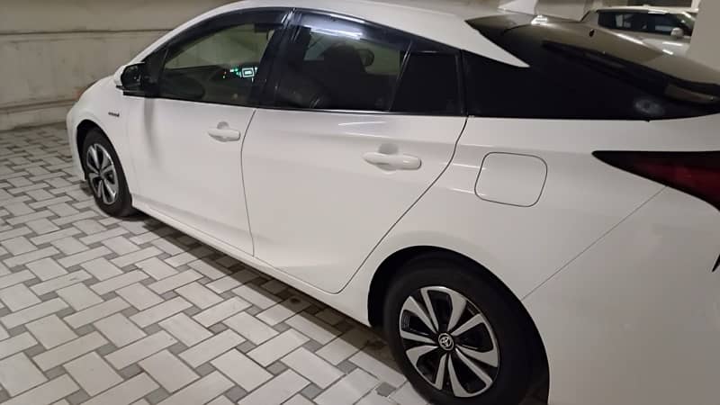 toyota prius 2020 for sale 8