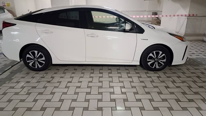 toyota prius 2020 for sale 9