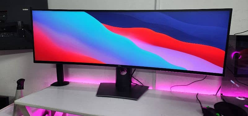 Dell 49" 5K curved Ultra wide Monitor Box with accessories 1