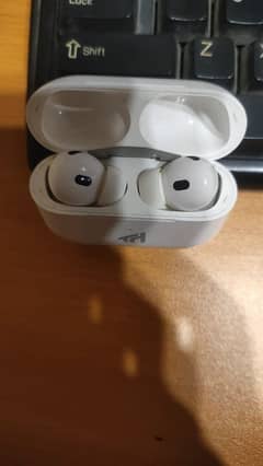 airpods for sell in 10/10 condition