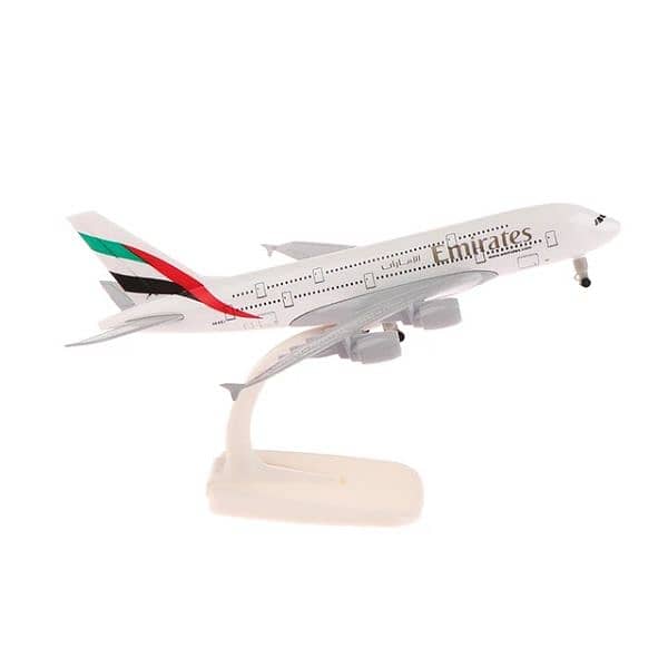 airplane model emrates a380 20 cm metal 0