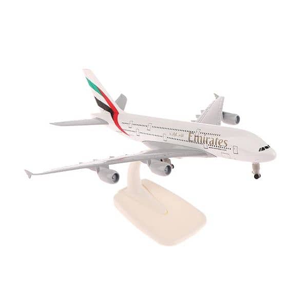 airplane model emrates a380 20 cm metal 3