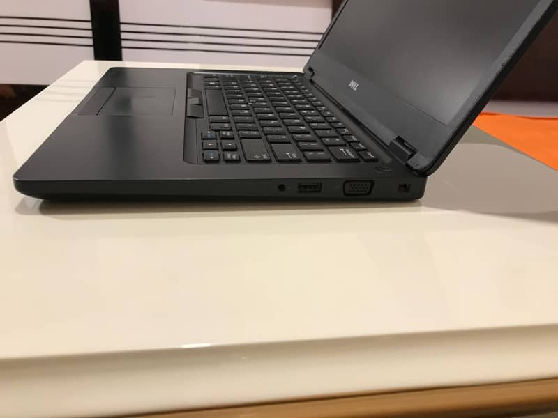 Dell latitude 5480  core i5 6th (2gb card) INTEL HQ 6440 03207006110 2