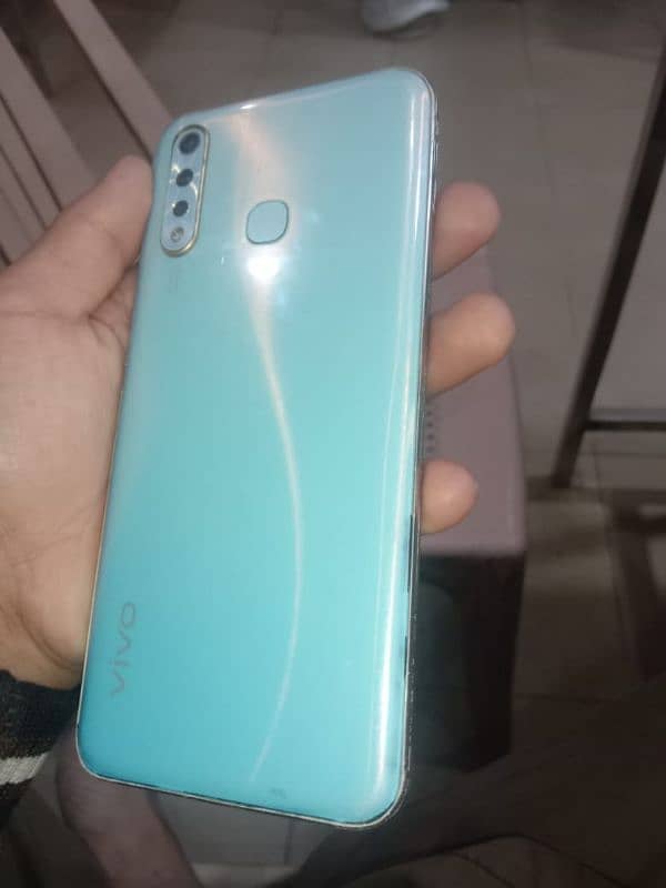 vivo y 19 8 256 watapp number 03021244421 1