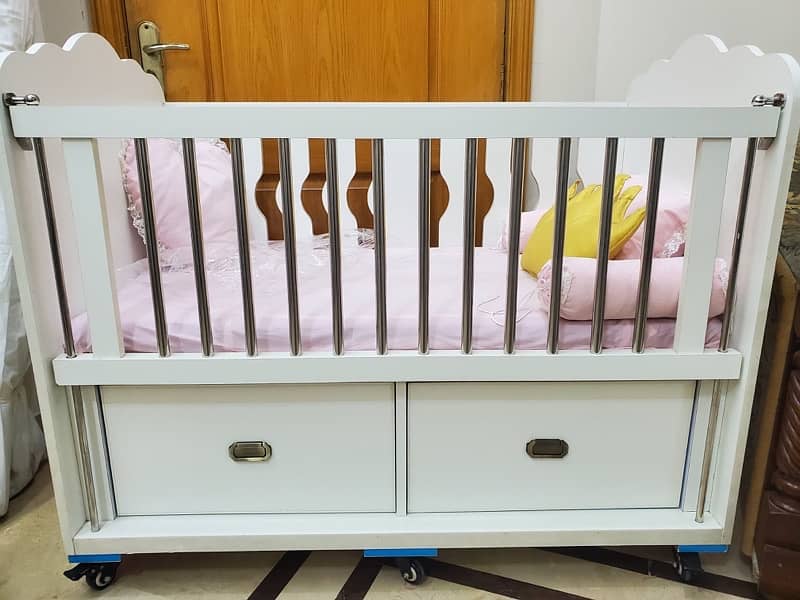 Baby Cot 0