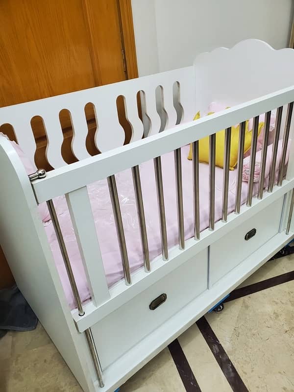 Baby Cot 2