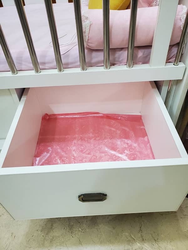 Baby Cot 4