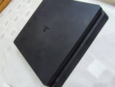 PS4 Slim | Play station 4 slim with controller