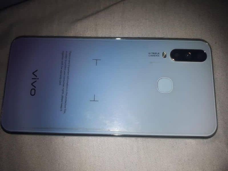 vivo y17 3