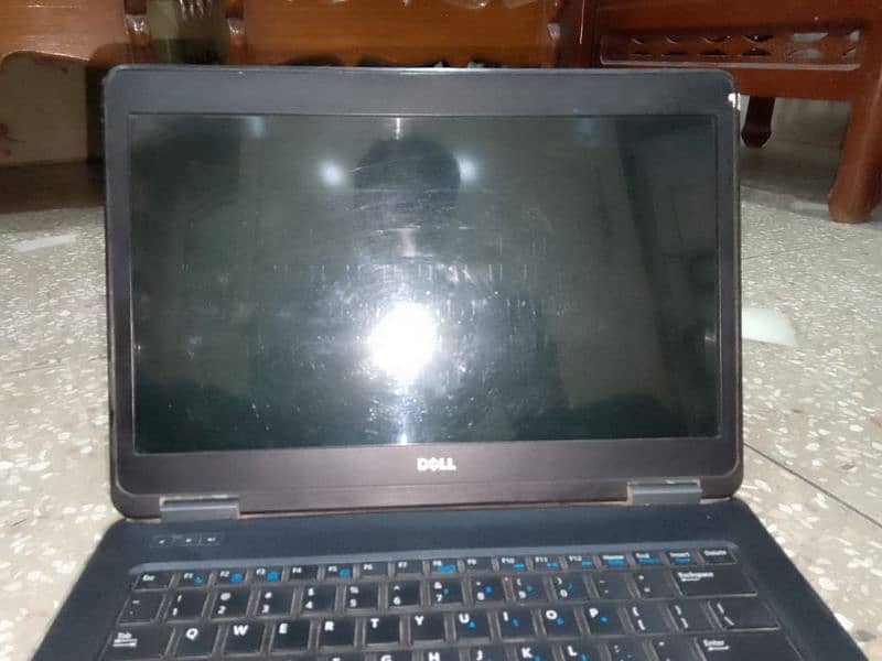 Dell Latitude E5440 3