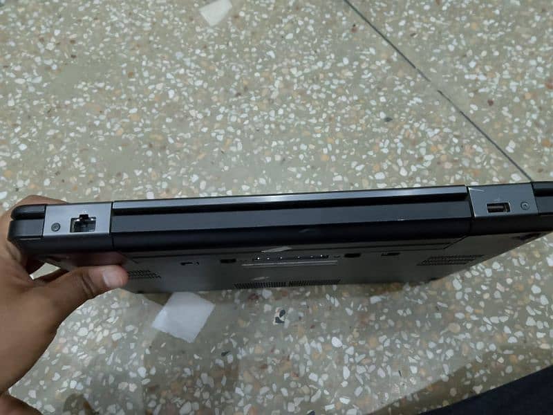 Dell Latitude E5440 4