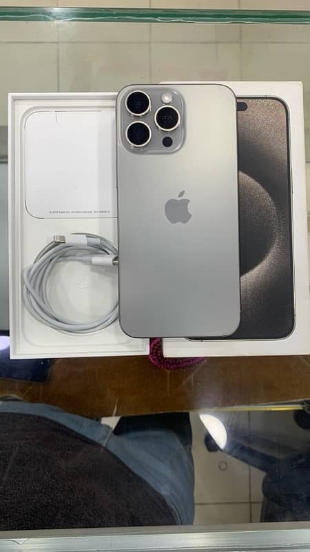 I phone 15 pro Max Factory 256Gb  0307/0063/001 3