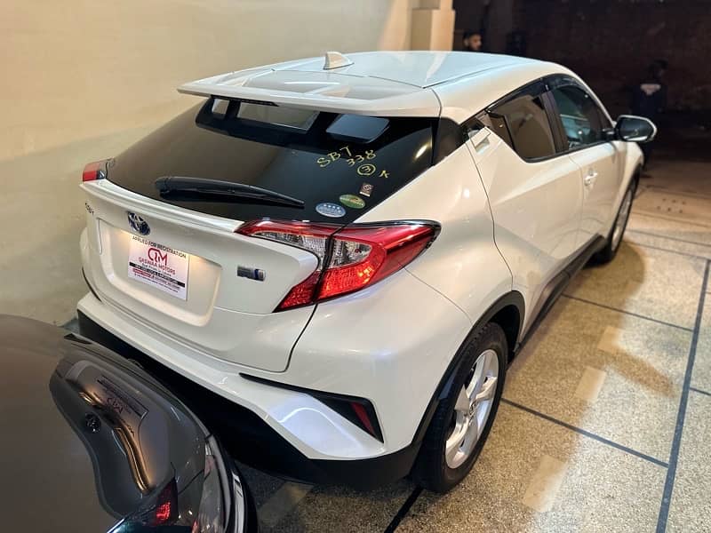 Toyota C-HR 2019 4 Grade FRSH2024 Import CHR 2018 2020 cross 2024 2023 8