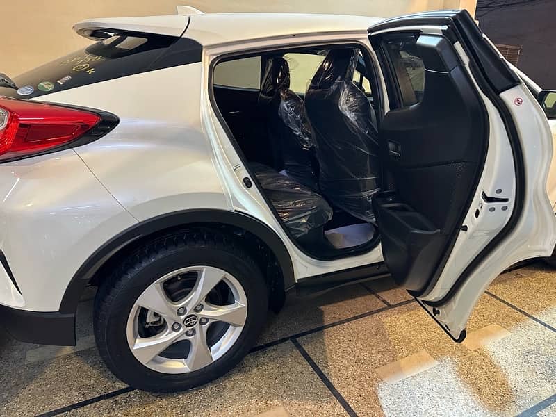 Toyota C-HR 2019 4 Grade FRSH2024 Import CHR 2018 2020 cross 2024 2023 18