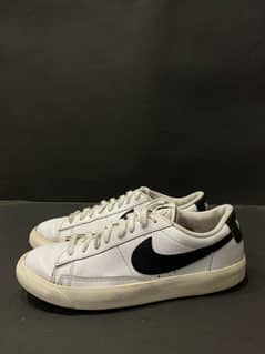 Nike Blazer Low ‘77  Vintage Sneakers